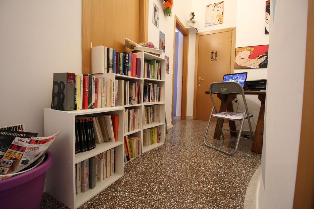 Bed 'N Books Bed and Breakfast Sassari Exterior foto