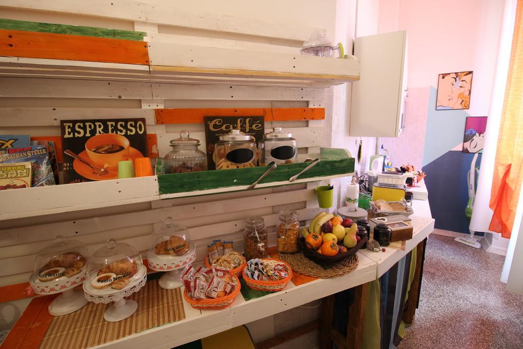 Bed 'N Books Bed and Breakfast Sassari Exterior foto