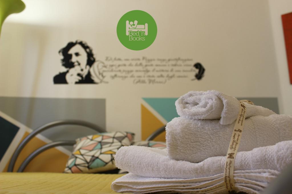 Bed 'N Books Bed and Breakfast Sassari Exterior foto